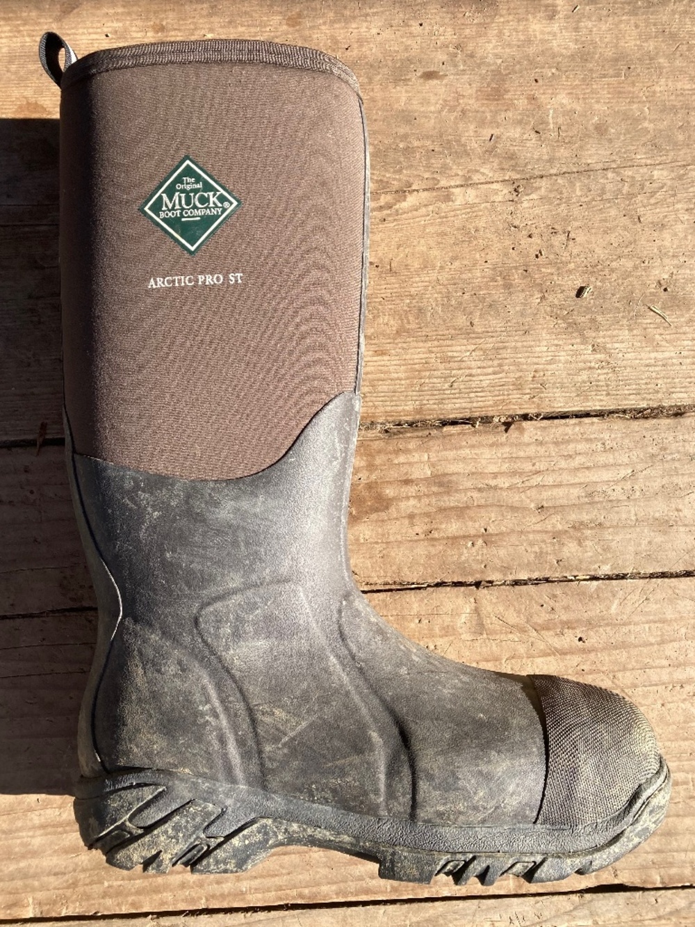 muck boots / arctic pro steel toe rubber work boots